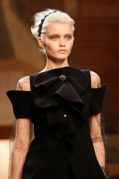 Look 69